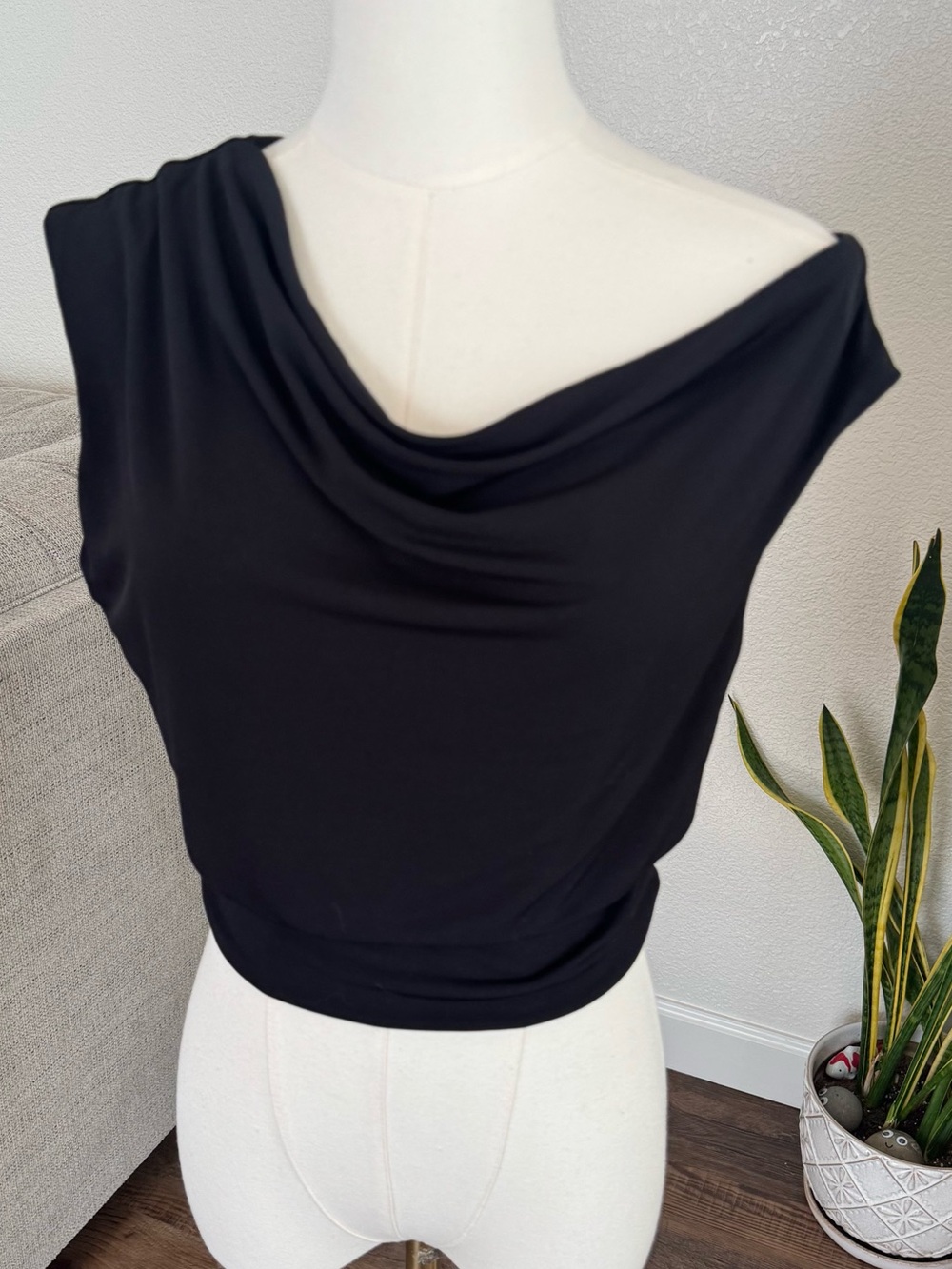 Black Crop Top Medium Asymmetrical Short Sleeve Going Out Party Whimsigoth Chic